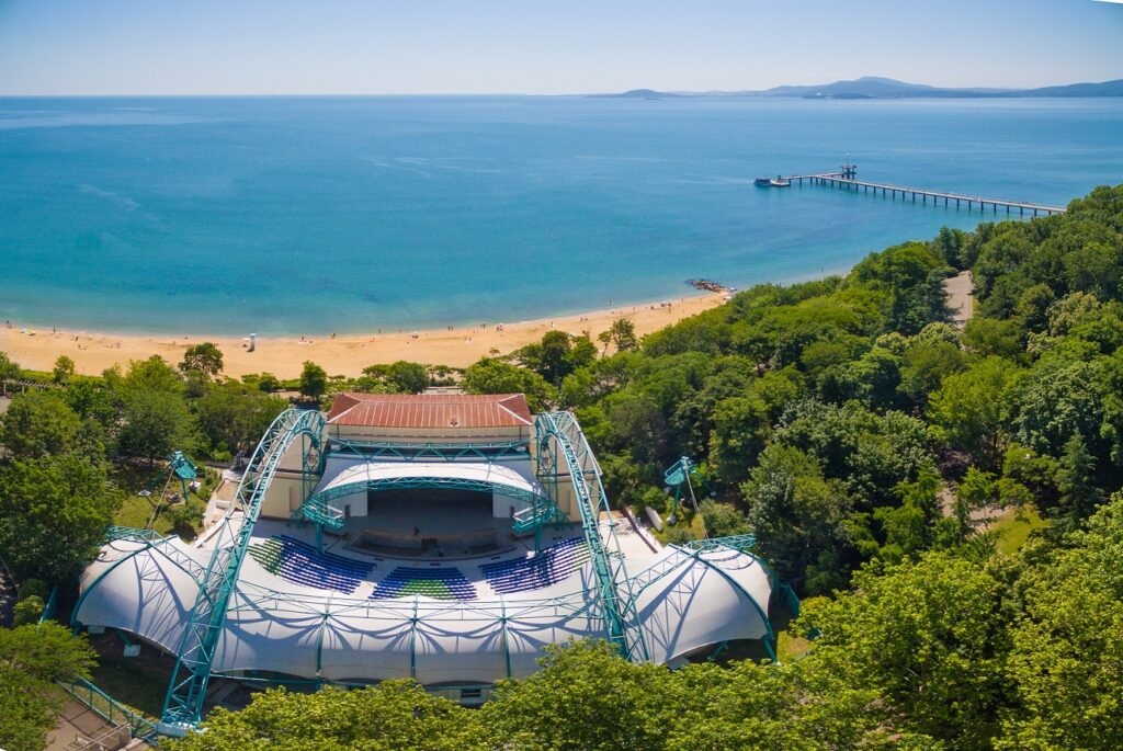 Burgas Sea Garden View and Beach